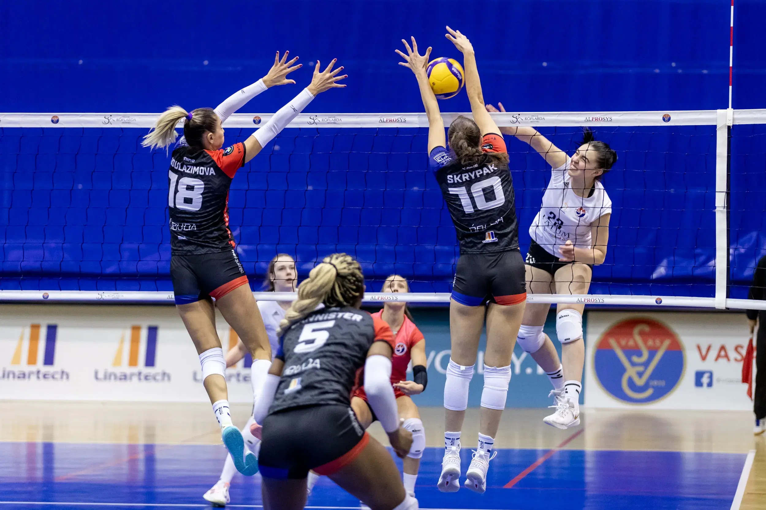 EDZŐMECCSEK ÉS MAGYAR KUPA