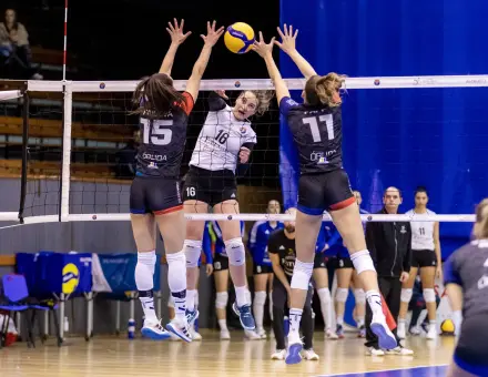 KEZDŐDIK AZ ELŐDÖNTŐ!