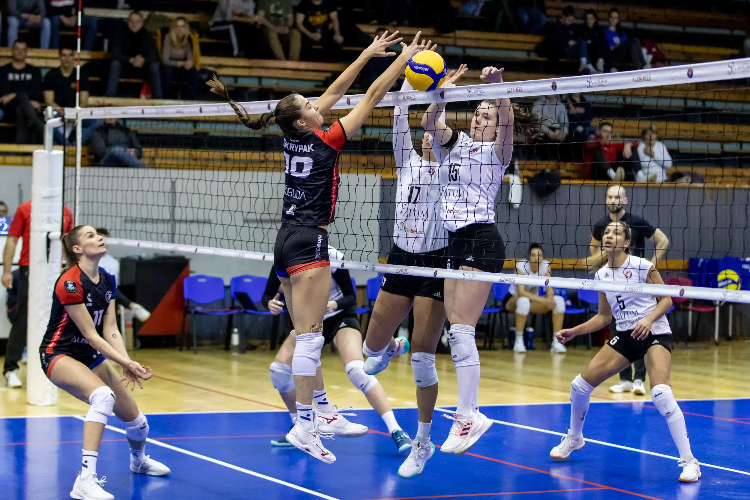 A BRONZÉREMÉRT JÁTSZHATUNK A KUPÁBAN