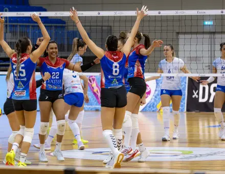 VASÁRNAP A DÖNTŐBE JUTHATUNK!