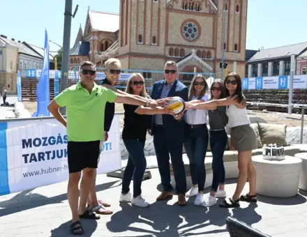 FÓKUSZBAN A STRANDRÖPLABDA!