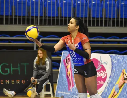 ASLY HARMADIK IDÉNYÉT KEZDHETI CSAPATUNKKAL