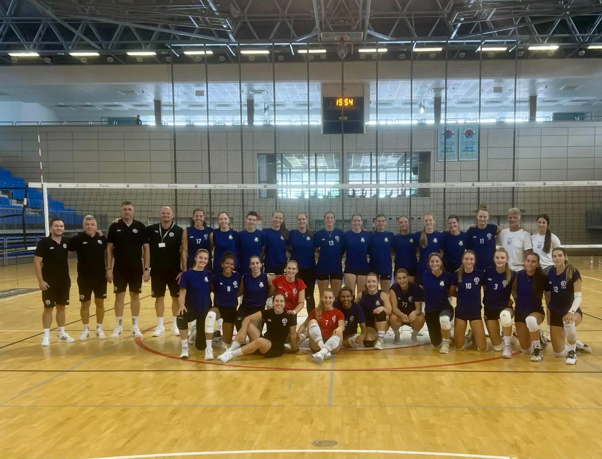 MEGNYERTÜK A MÁSODIK EDZŐMECCSET