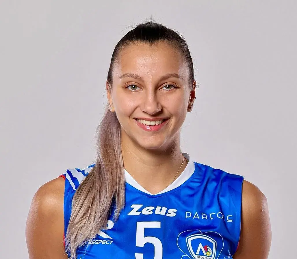 ÉRKEZŐ - ÚJ JÁTÉKOST IGAZOLTUNK