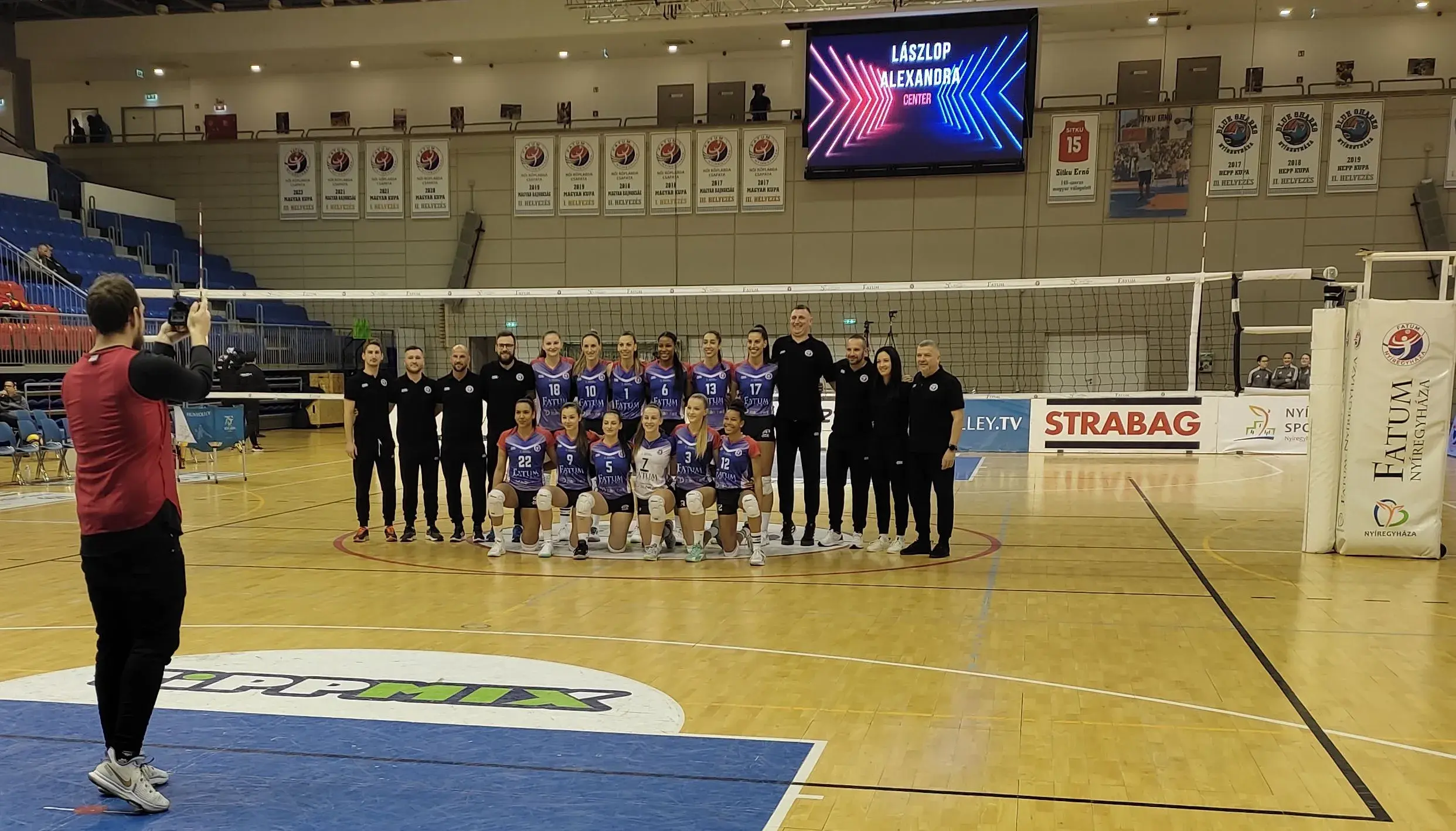 EGY SZETTET SIKERÜLT ELRABOLNI A LISTAVEZETŐTŐL