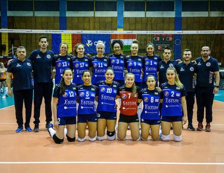 Kedvező helyzetből várják a keddet